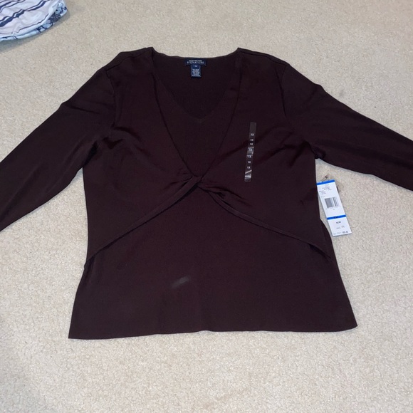 Women’s skirt and shirt - Picture 3 of 11